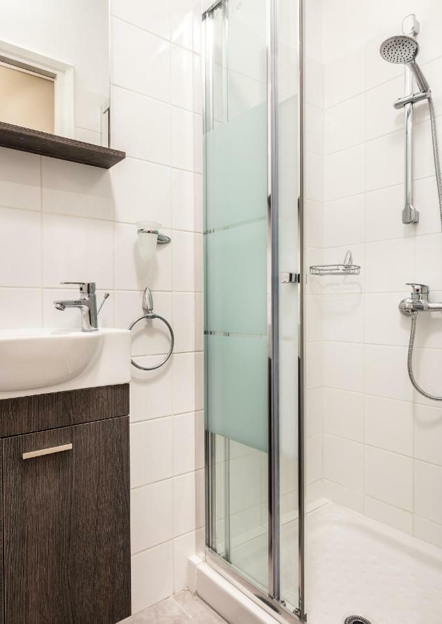 Exceptionally Located Studio Apartment Athens Ngoại thất bức ảnh